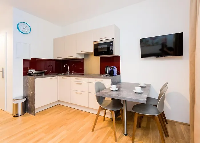 Apartmán Castellez 1020 *
