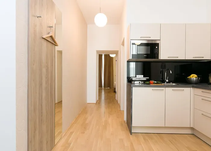 Apartmán Castellez 1020 *